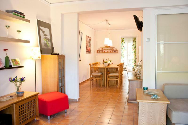 אתונה Comfortable Garden Apt Near Vouliagmeni Beach מראה חיצוני תמונה